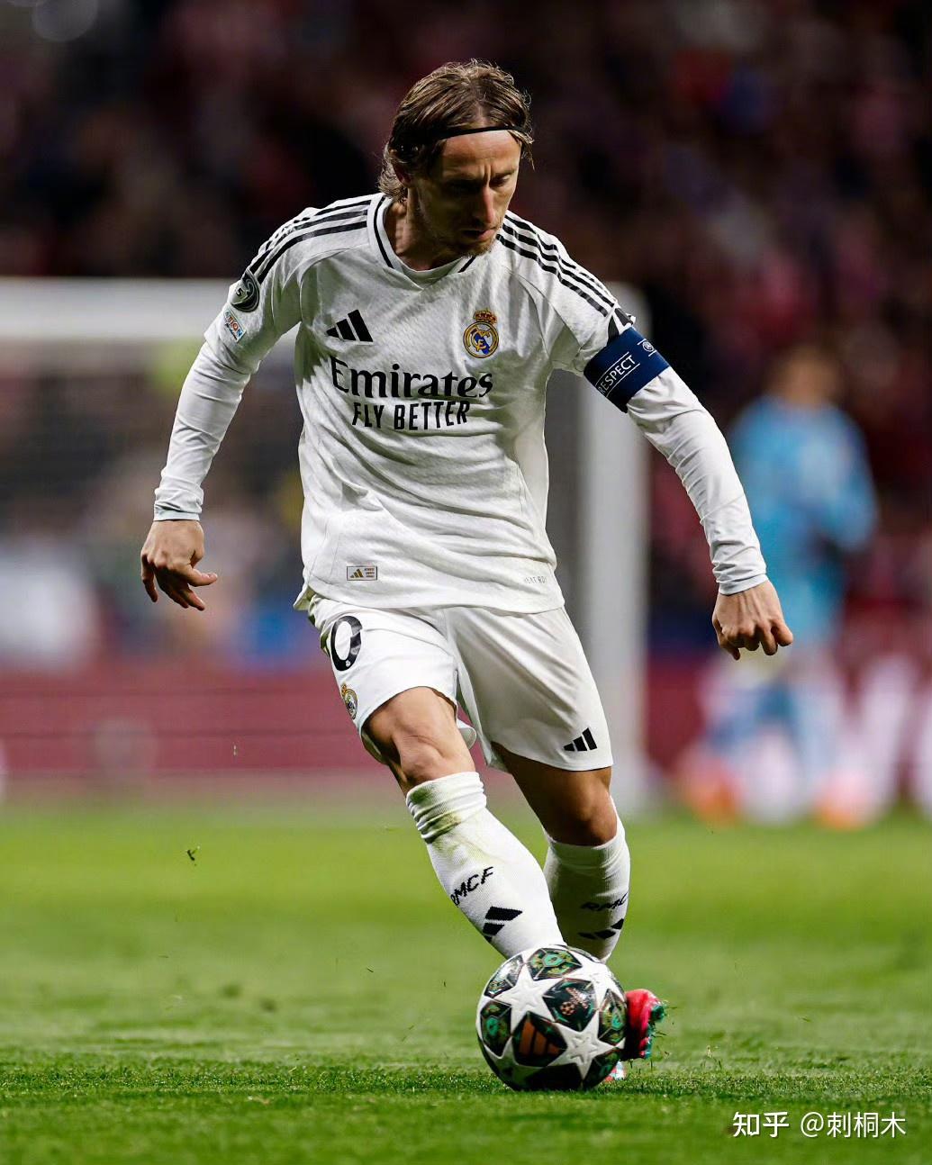 赛季得分新高！怀特全场投篮21中12，得到30分7板9助