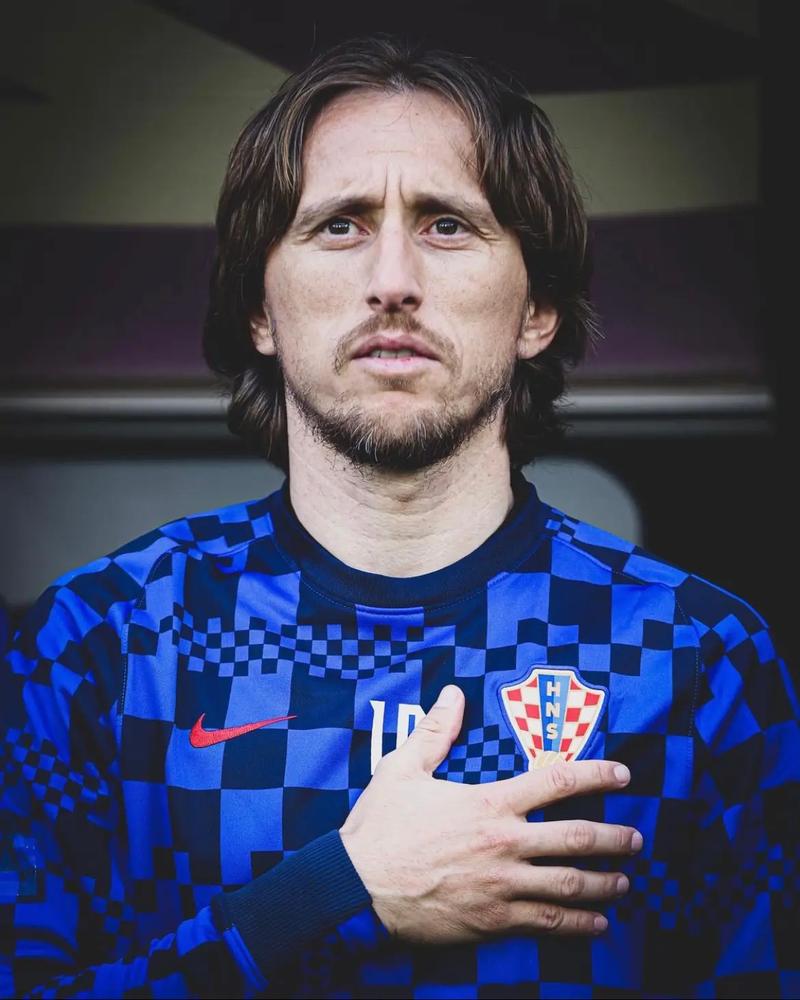 刘若钒本赛季从三镇自由身加盟海港，贡献5球6助攻